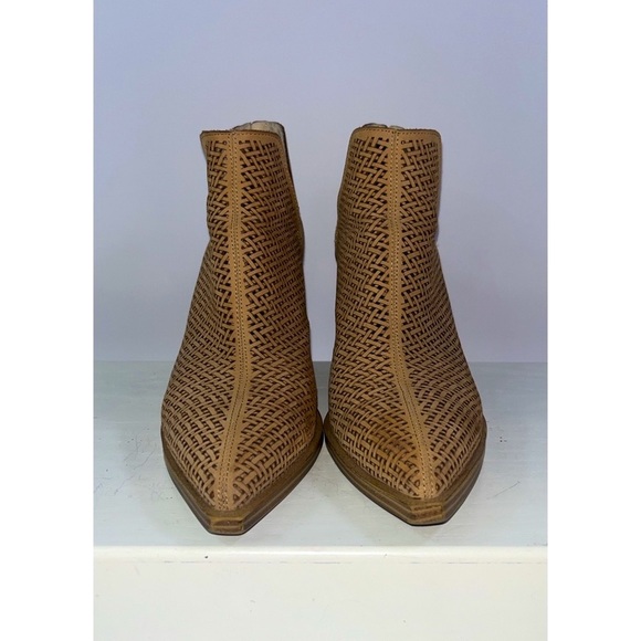 Vince Camuto Gibbela Perforated Leather Western Bootie (Size: 8.5) - Picture 7 of 9